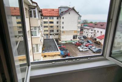 Apartament cu 4 camere decomandat în Ultracentral