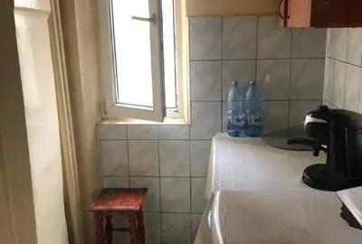 Garsonieră semidecomandată în Titan