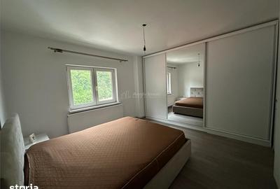 Apartament cu 3 camere decomandat, mobilat în Central