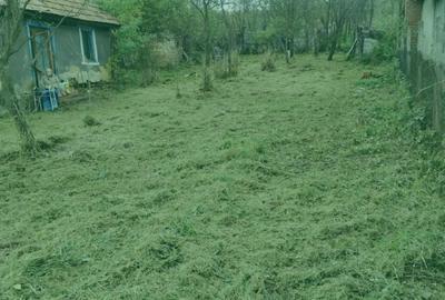 Casă cu 2 camere cu Teren 590 Mp în Rediu