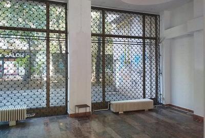 Spațiu comercial, de 197 mp, în P-ța Universității - 3
