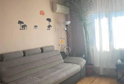 Apartament cu 3 camere decomandat în Peneș Curcanul - 1