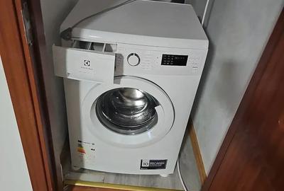 Apartament cu 2 camere decomandat în Rahova