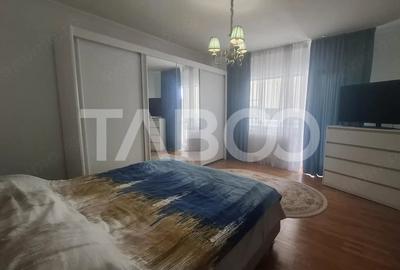 Apartament cu 4 camere decomandat în Central