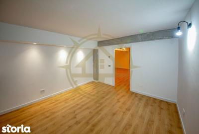Casă cu 8 camere cu Teren 565 Mp în Balotești - 3