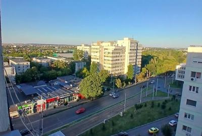 Apartament cu 4 camere decomandat în Pantelimon