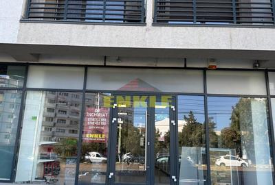 Spațiu comercial, de 92 mp, în Central