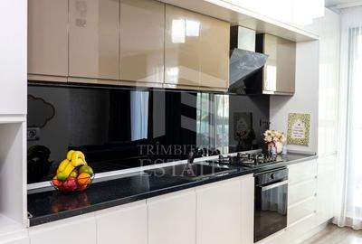 Apartament cu 3 camere, mobilat în Tomis Nord