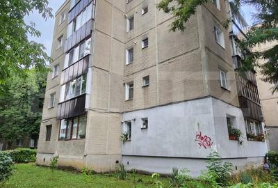 Apartament cu 3 camere circular în Dâmbu Pietros
