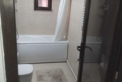 Apartament cu 3 camere decomandat în Micro 5 - 2