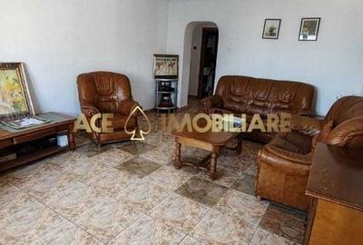 Apartament cu 4 camere în Centrul Civic