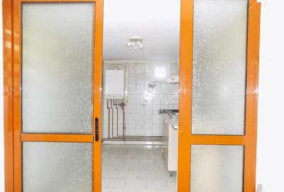 Casă cu 5 camere cu Teren 184 Mp în Central - 1