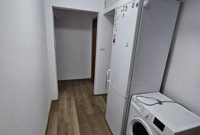 Apartament cu 3 camere semidecomandat în Inel II - 3