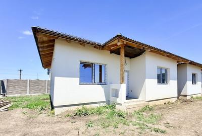 Casă cu 3 camere în Sud
