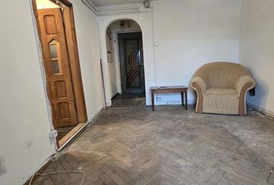 Apartament cu 2 camere în Micro 9 - 1