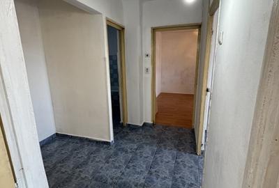 Apartament cu 2 camere decomandat în Malu Roșu - 4