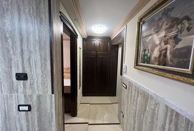 Apartament cu 3 camere decomandat, mobilat în Brăilei