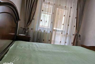 Apartament cu 4 camere decomandat în Târgu Cucu - 2