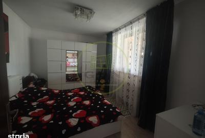 Casă cu 5 camere cu Teren 481 Mp în Malu Mare - 4