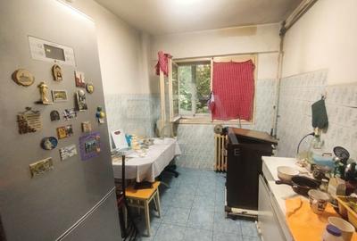 Apartament cu 3 camere semidecomandat, mobilat în Vitan - 14