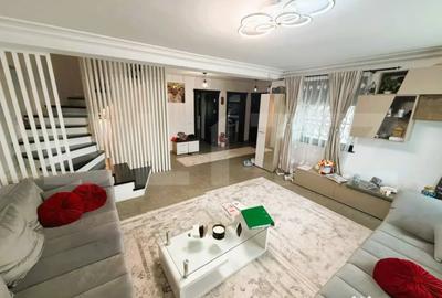 Casă cu 5 camere cu Teren 1453 Mp în Central