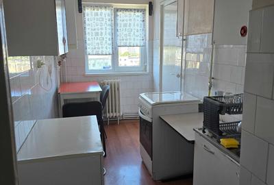 Apartament cu 2 camere decomandat, mobilat în Exterior Vest