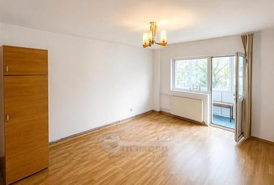 Apartament cu 3 camere decomandat în Dacia