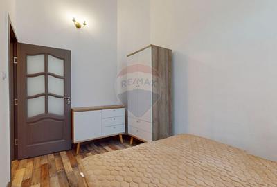 Apartament cu 3 camere decomandat, mobilat în 15 Noiembrie - 9