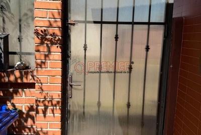 Casă cu 4 camere cu Teren 160 Mp în Ferentari
