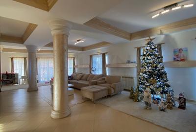 Casă individuală cu 7 camere cu Canalizare în Central - 3