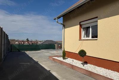 Casă cu 3 camere cu Teren 375 Mp în Central - 5