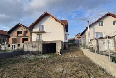 Casă cu 6 camere în Șura Mare - 10