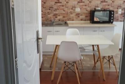 Vand ultracentral 3 camere mari +1/2 camera, Rondul Kogalniceanu -COMI Vand ultracentral 3 camere mari +1/2 camera, Rondul Kogalniceanu -COMI - 4