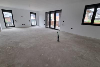 Casă individuală cu 5 camere cu Canalizare în Valea Adâncă - 14