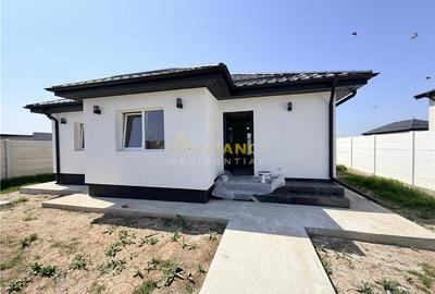 Casă individuală cu 3 camere cu Teren 350 Mp în Berceni - 1