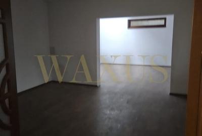 Investitie ideala: casa in zona centrala cu spatiu comercial - 2