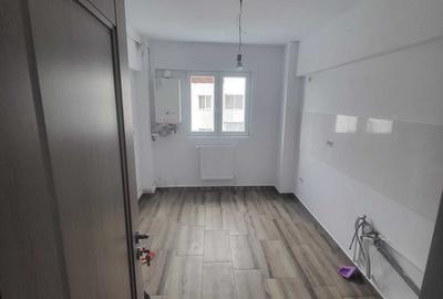 Apartament cu 3 camere decomandat în Mioriței - 3