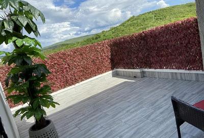 Apartament cu 2 camere decomandat în Vișani - 2