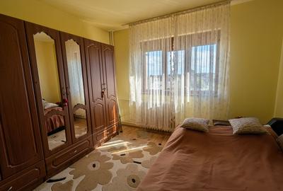 Apartament cu 3 camere decomandat în Nord - 2