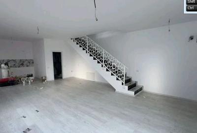 Casa Tip Duplex, 4 Camere , curte - Comuna Pantelimon/Selgros- Comision 0% - 3