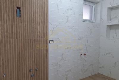 Casă cu 4 camere cu Canalizare în Central - 22