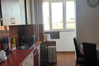 Apartament cu 3 camere decomandat în Cetății - 7