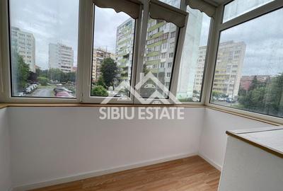 Apartament cu 3 camere semidecomandat, mobilat în Hipodrom 3 - 12