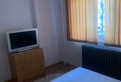 Apartament cu 3 camere decomandat în Central - 3
