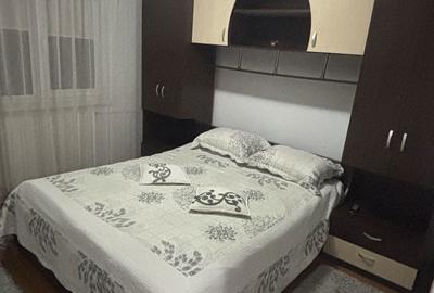 Apartament cu 3 camere decomandat în 9 Mai - 5