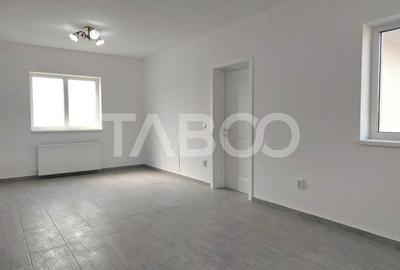 Casa de vanzare pe 1 nivel 92 mp 3 camere teren livada 2042 mp Sacel - 2