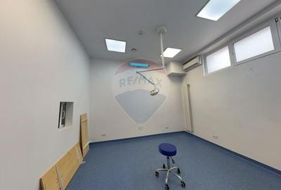 DE VANZARE/ INCHIRIERE CABINET MEDICAL Bld. TRAIAN! - 25