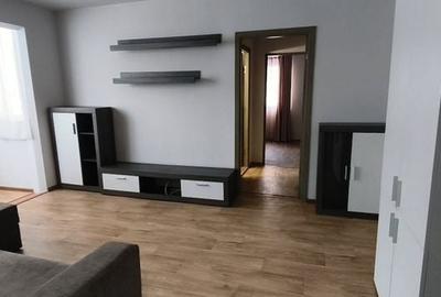 Apartament cu 2 camere semidecomandat în Podu Roș - 1