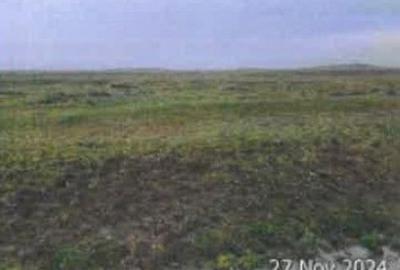 Teren de 407492 mp, în Luciu - 2