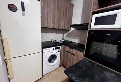 Garsonieră decomandată în Lipovei